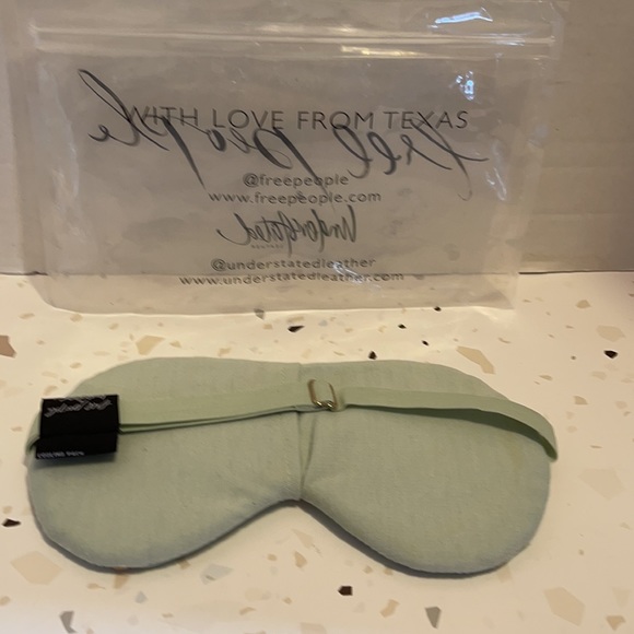 FREE PEOPLE SLEEP MASK - Picture 2 of 4